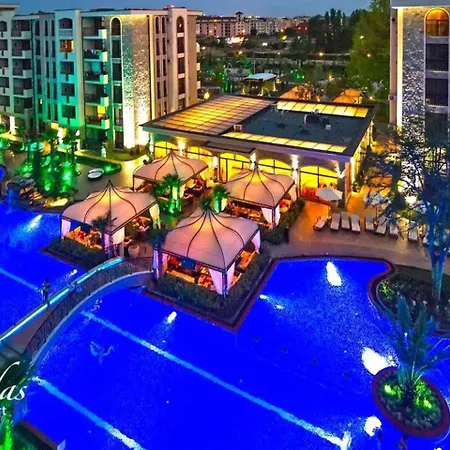 Family Retreat In Cascadas, 2 Bedrooms, 10 Pools Apartment Sunny Beach